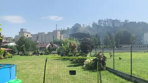 Prach nad areálom cementárne