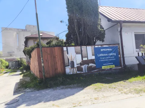 Prach nad areálom cementárne