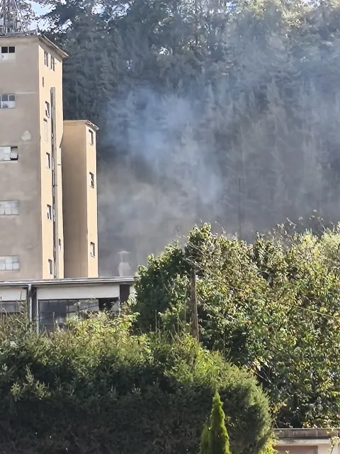 Prach nad areálom cementárne